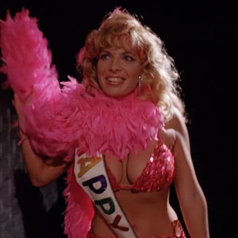 Becky LeBeau’s Sultry Nude Scene in Not of This Earth 1988