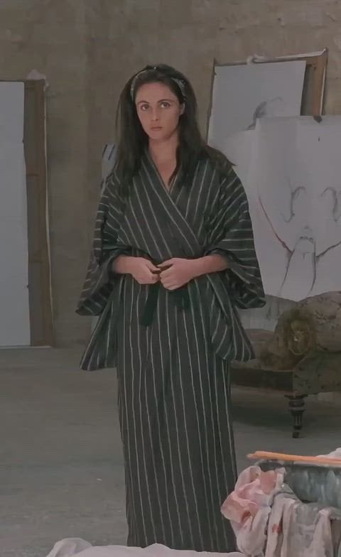 Emmanuelle Béart in a nude scene from La Belle Noiseuse (1991)