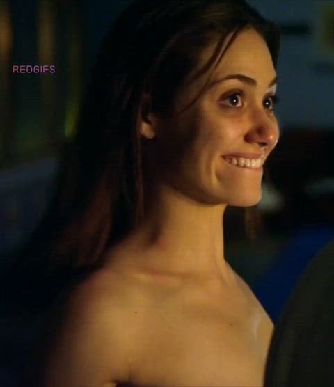 Emmy Rossum Shows Off Her Sexy Side in Shameless (S01E07)