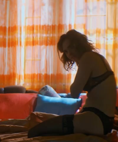 Fiona Dourif shines in a steamy nude scene in Chucky Season 1 Episode 5.