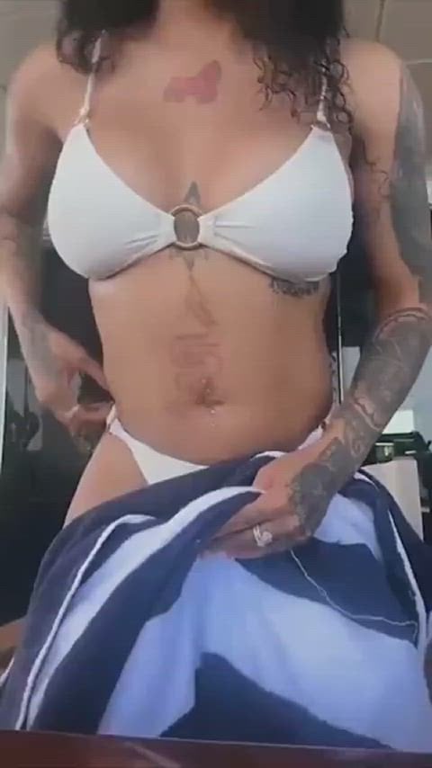 Glorilla’s Hot Ass Steals the Spotlight in This Sexy Clip