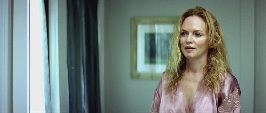 Heather Graham in a Sexy Exposé