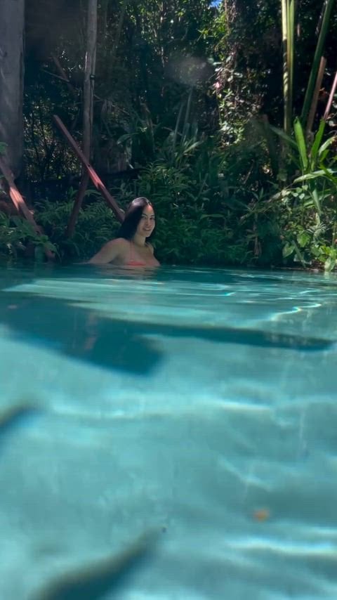 Isabelle Nogueira’s Hot and Sexy Ass Steals the Spotlight