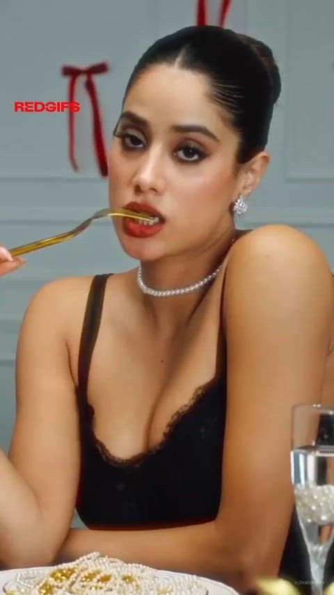 Janhvi Kapoor sizzles in a hot nude scene from her latest movie