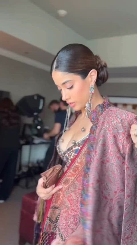 Janhvi Kapoor sizzles in a hot nude scene