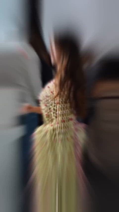 Janvhi Kapoor in a sizzling hot nude scene that will leave you breathless