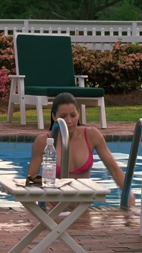 Jessica Biel’s steamy nude scene in Summer Catch (2001)