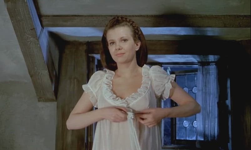 Madeleine Collinson’s nude scene in Twins of Evil (1971)