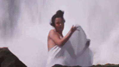 Mandakini’s nude scene in Ram Teri Ganga Maili 1985