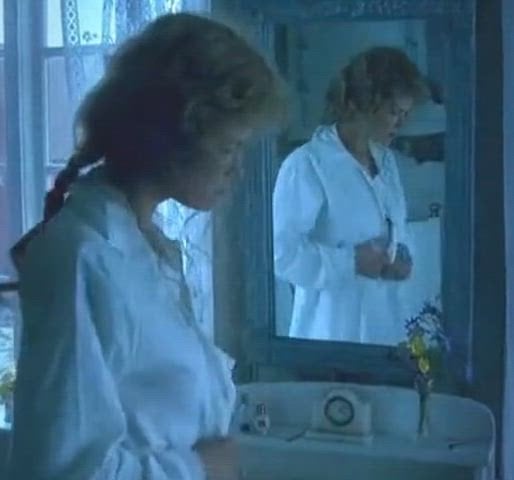 Marie Richardson’s nude scenes in The Telegraphist (1993)