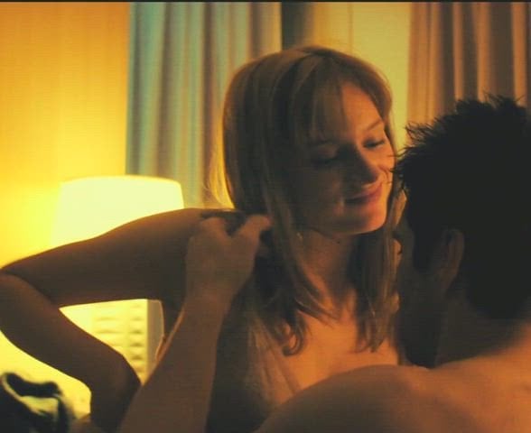 Nadia Tereszkiewicz’s nude scene in ‘Two Pianos’ (2025)