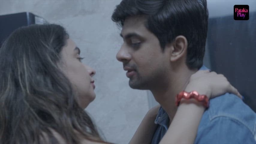 Neelam Bhanusali’s Spicy Nude Scene in a Steamy Encounter