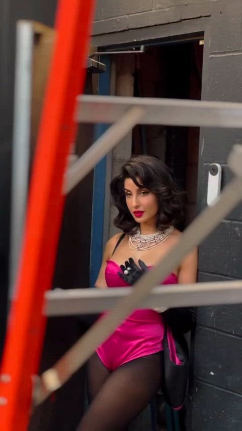 Nora Fatehi’s Hot Photoshoot Video