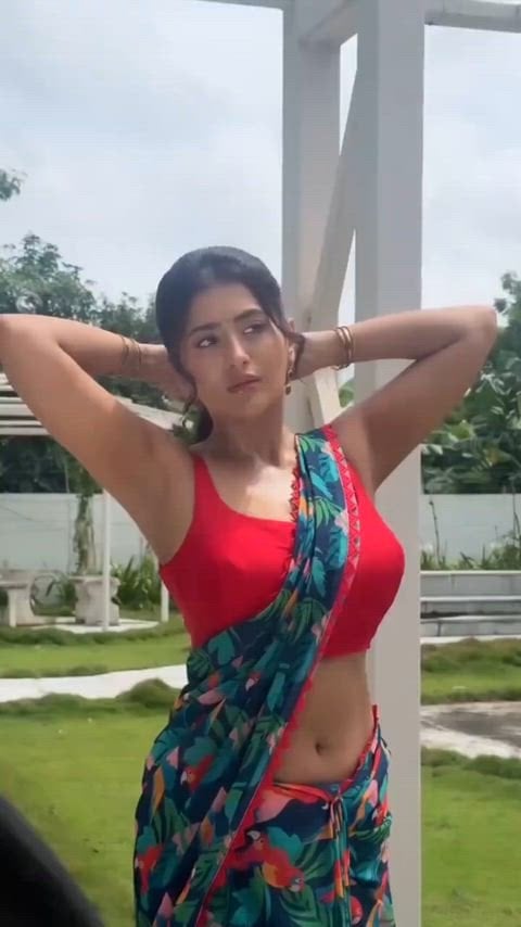 Rashi Singh’s steamy nude scene that will leave you breathless