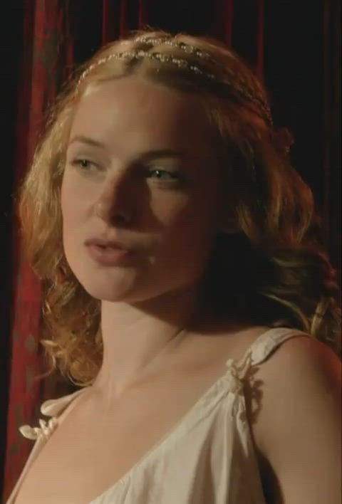 Rebecca Ferguson in a nude scene from The White Queen 2013