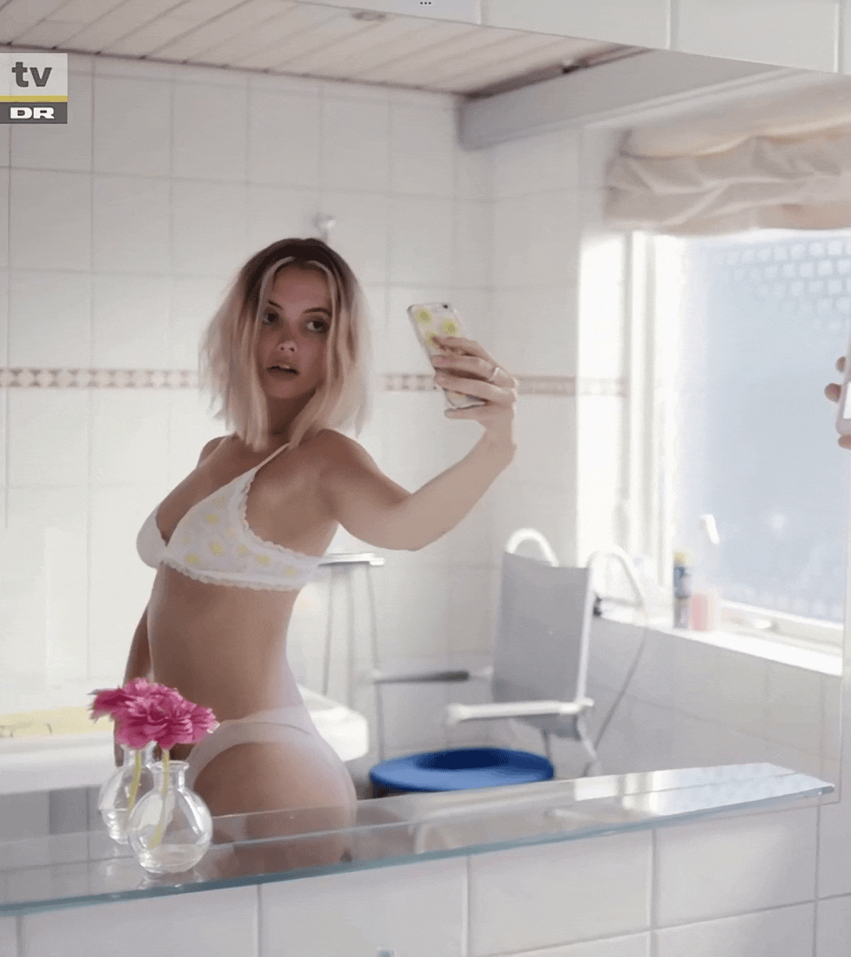 Rosemarie Mosbæk’s nude scene in Doggystyle s01e03-04 (2018)