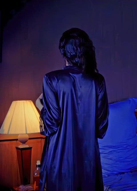 Sapna Pabbi in a hot and sexy nude scene that sizzles on screen