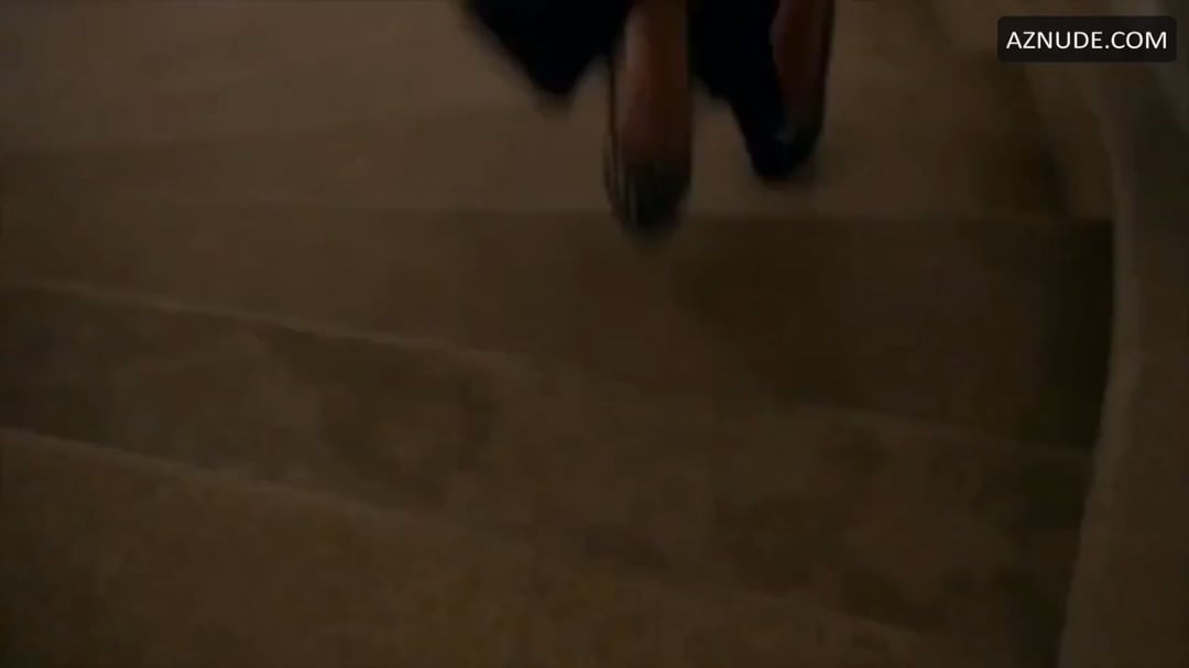 Sarah Michelle Gellar and Nathalie Kelly’s steamy sex scene in Cruel Intentions