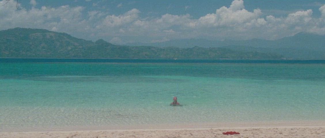 Sophie Marceau’s nude scene in Descent into Hell (1986)