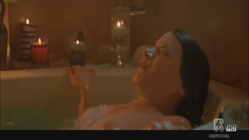 Valentina Cervi and Violante Placido Get Sexy in Soul Mate (L’anima gemella) 2002