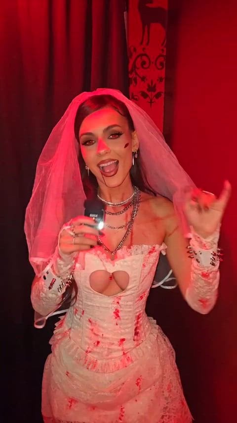 Victoria Justice Goes Wild in a Steamy Photoshoot