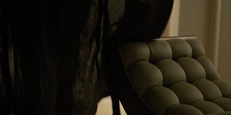 Zoe Saldana Shows Off Her Sexy Butt in ‘Lioness’