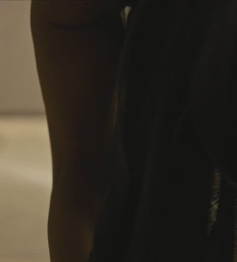 Zoe Saldana’s Sexy Ass Steals the Show in ‘Lioness’