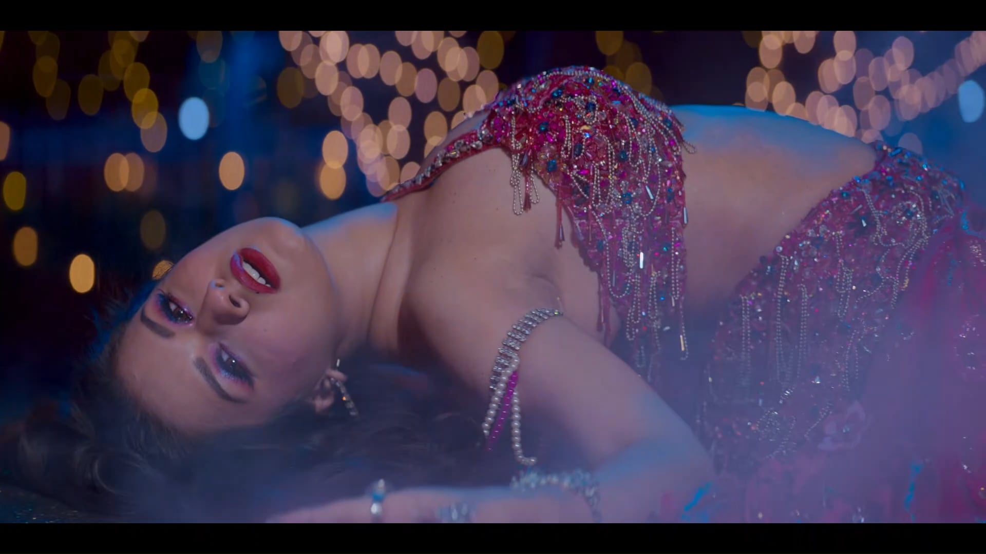 Avneet Kaur’s Sexy Nude Scene in Tiku Weds Sheru