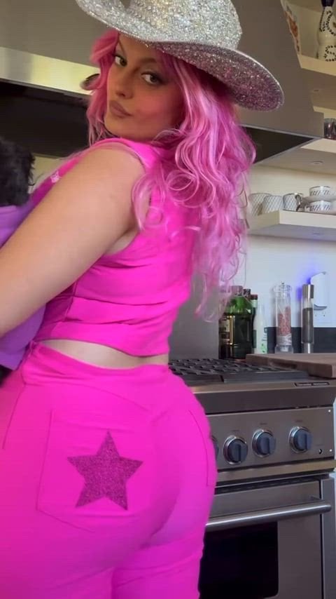 Bebe Rexha’s Hot Ass Steals the Show in This Sexy Clip