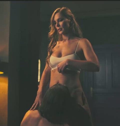 Bella Dayne’s sensual nude scene in The Bad Director 2024