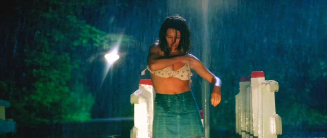 Carice van Houten in a nude scene from De Passievrucht (2003)