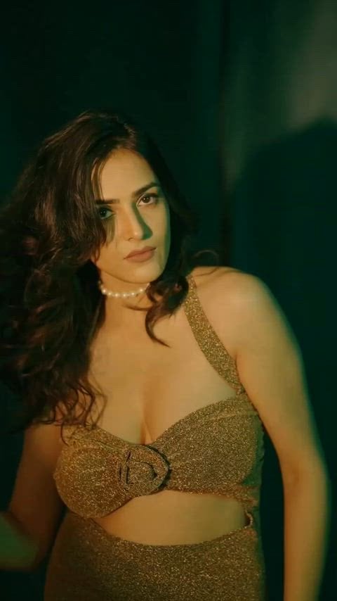 Hot Khushboo Choudhary Shows Off Her Sexy Style