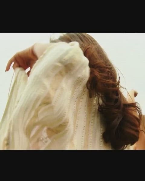 Hot and Sexy Ishita Raj Sharma in Revealing Outfits