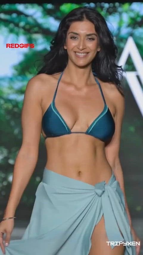 Hot and Sexy Looks by Jaskiran Kaur