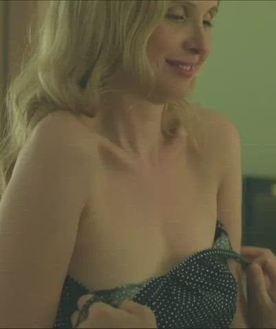 Julie Delpy in a steamy nude scene that will take your breath away