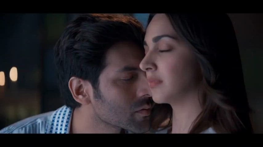 Kiara Advani’s Hot Appearances in Movies and TV Series