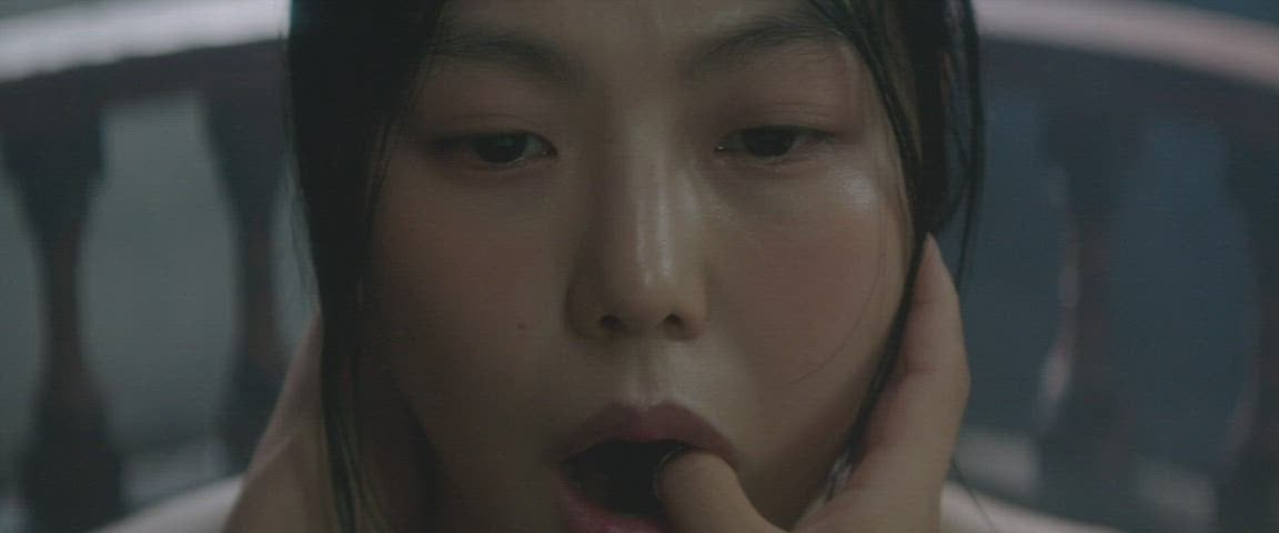 Kim Min Hee’s steamy nude scene in The Handmaiden (2016)