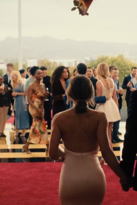 Kristen Bell’s Hot and Sexy Ass Steals the Spotlight!