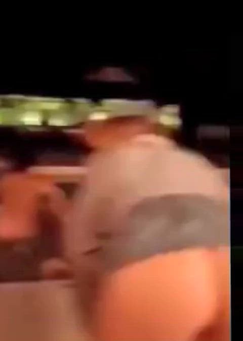 Lexee Smith’s Alluring Ass in a Hot Bikini Showcase