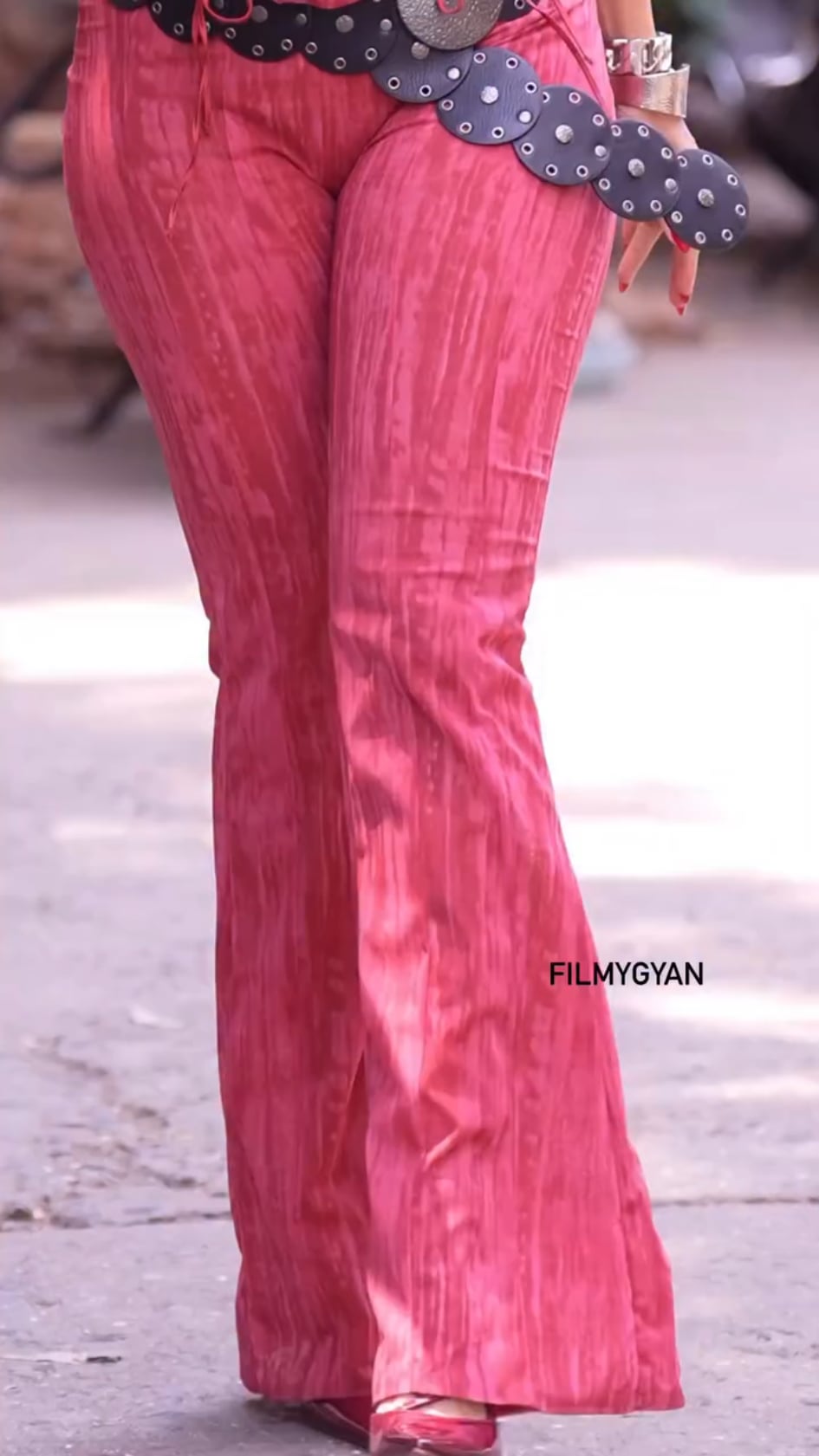 Malaika Arora Shows Off Her Hot and Sexy Style