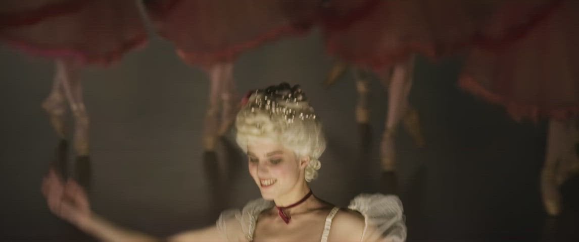 Michalina Olszanska’s nude scene in Mathilde (2017)