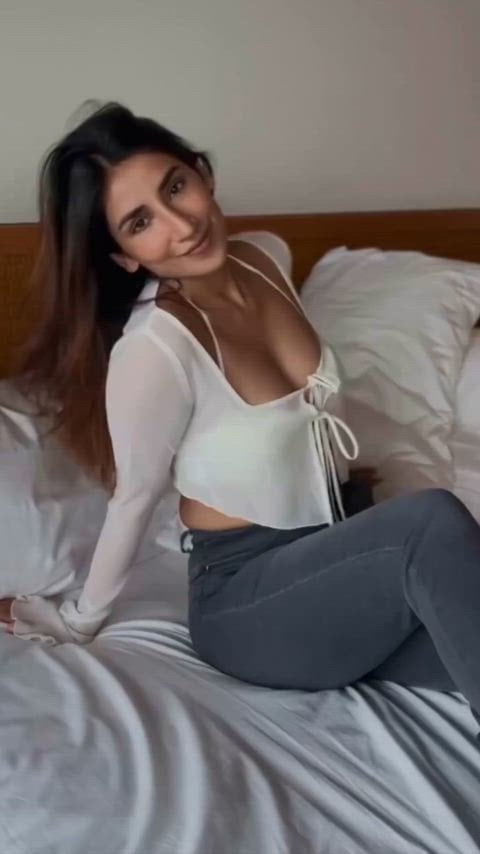 Parul Gulati sizzles in a hot nude scene that will leave you breathless