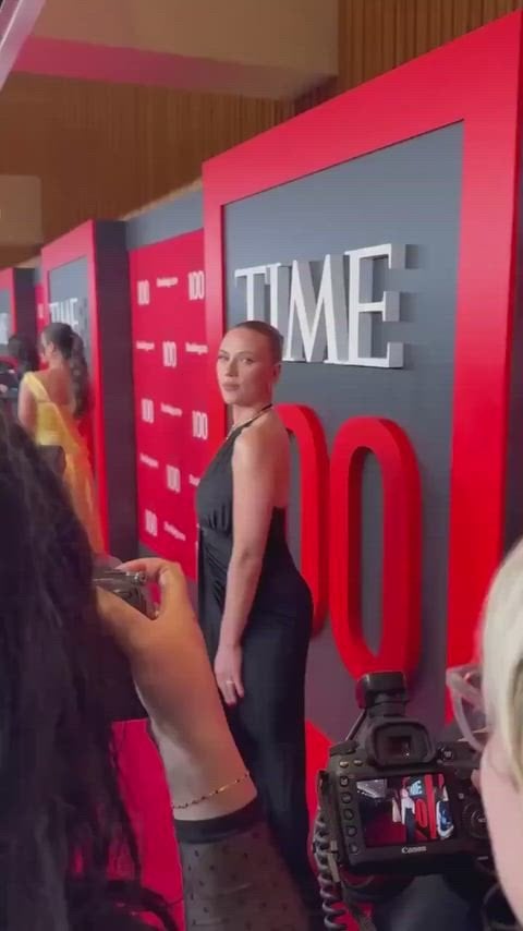 Scarlett Johansson’s Hot and Stunning Ass Revealed