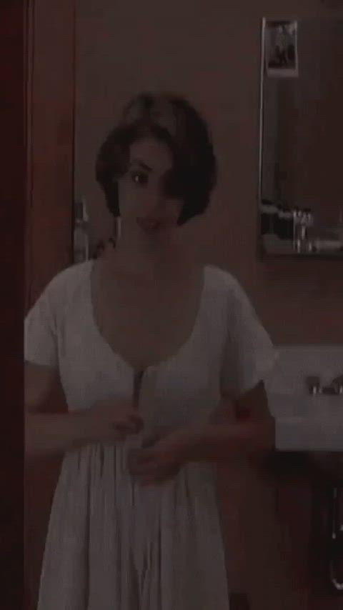 Alyssa Milano’s Sizzling Summer Sensation