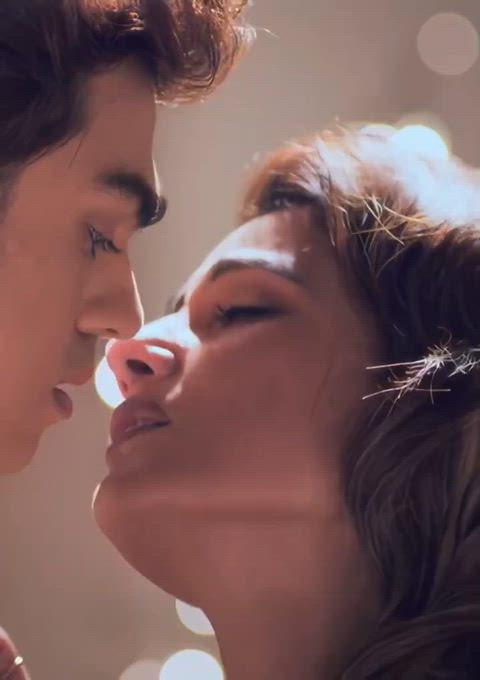 Hina Khan’s Steamy Nude Scene in a Hot Movie Moment