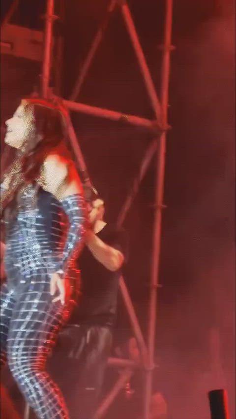 Nelly Furtado’s Jaw-Dropping Ass in a Sexy Showcase