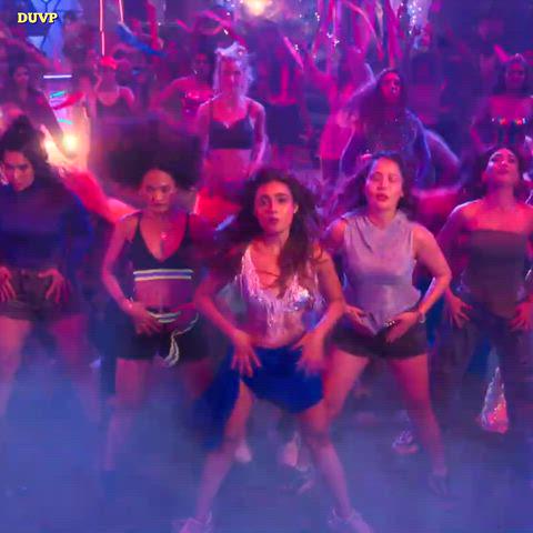 Shalini Pandey’s Steamy Nude Scene That Will Leave You Breathless