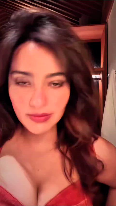 Neha Sharma’s hot appearance in her Instagram video