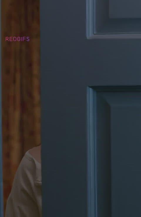 Alexandra Daddario’s Steamy Nude Scene Will Leave You Breathless