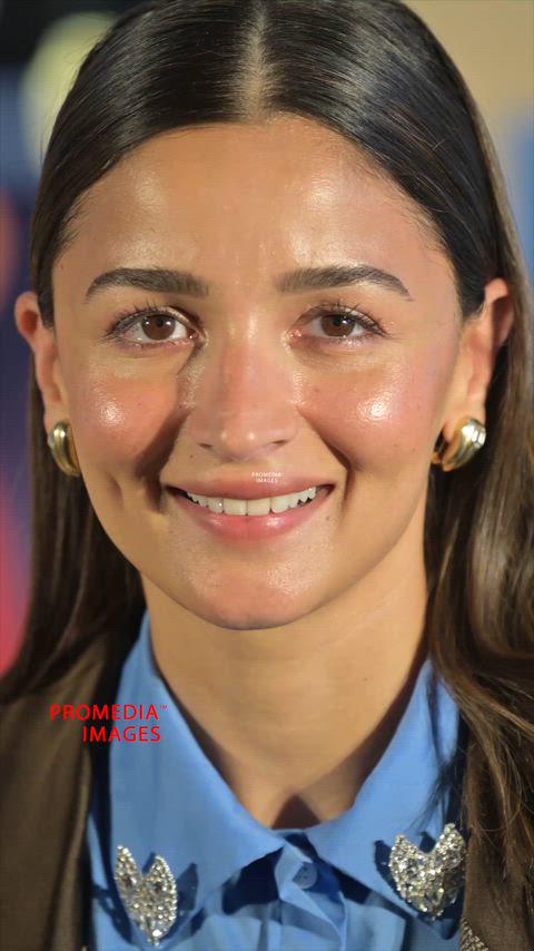 Hot Alia Bhatt Shows Off Her Sexy Style